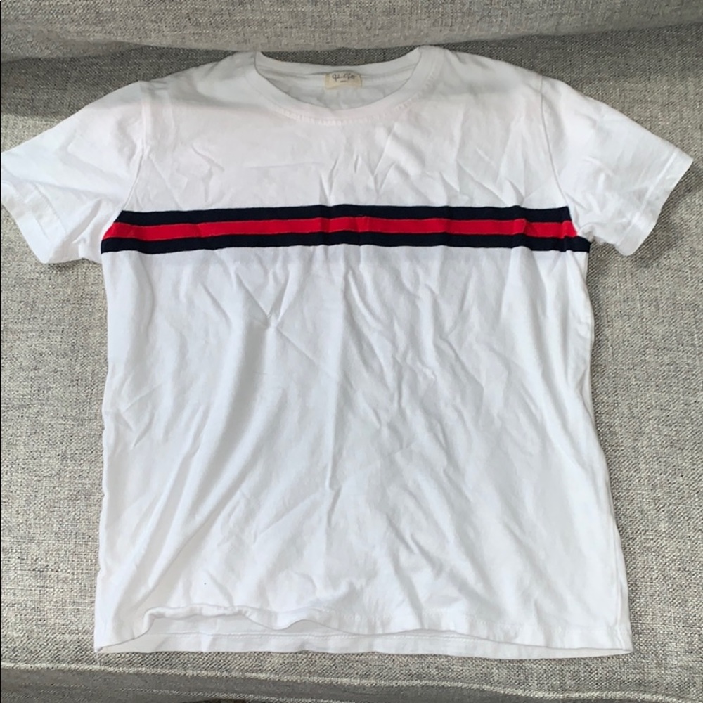 Cute and simple t-shirt